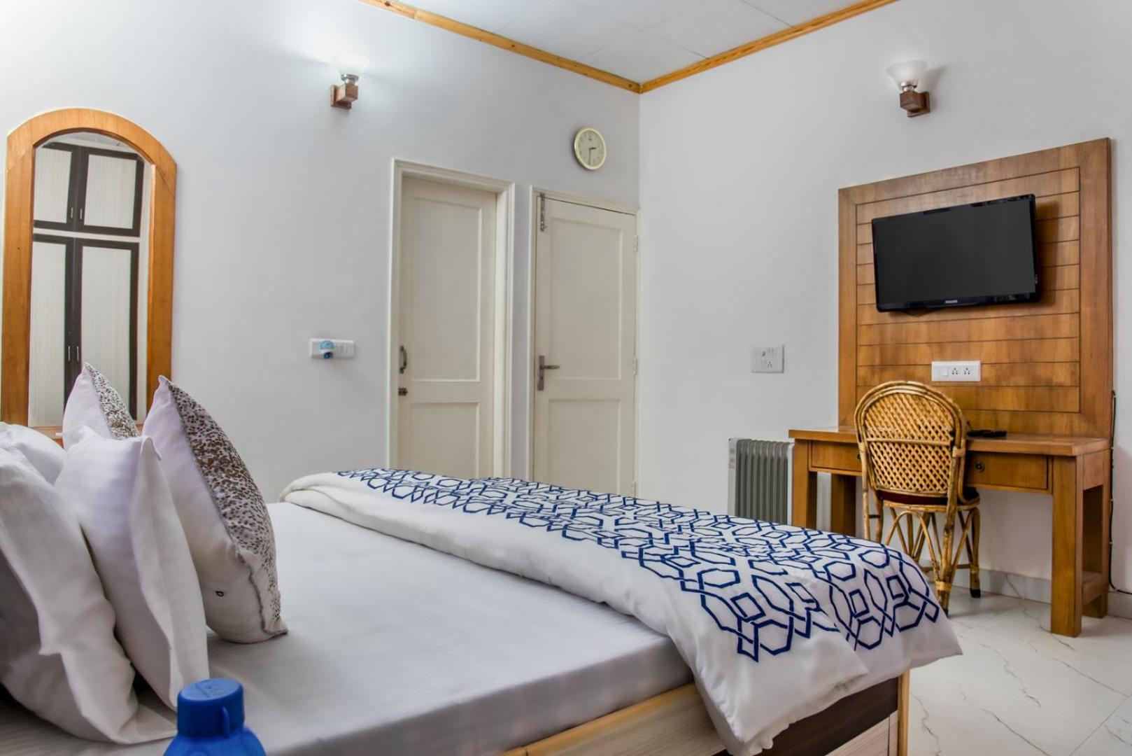 Kasauli Edge Apt With Balcony Exterior photo